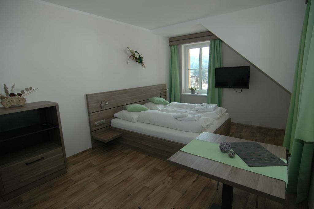 Pension Pamferka Zelezna Ruda Room photo